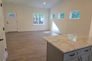 554 Wildwood Dr, Sedro Woolley, WA 98284 - Photo 4