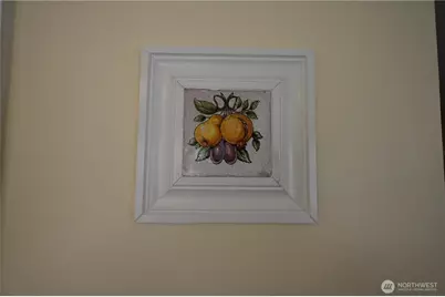 8001 Densmore Avenue N, Seattle, WA 98103 - Photo 14