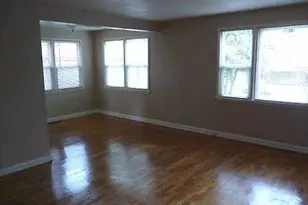 8001 Densmore Ave N, Seattle, WA 98103 - Photo 16