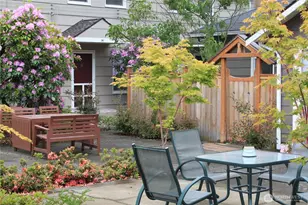 8001 Densmore Ave N, Seattle, WA 98103 - Photo 20