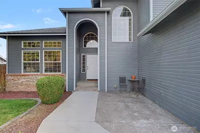 1929 Hideaway Place, Wenatchee, WA 98801 - Photo 2