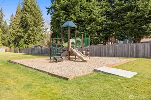 12211 SE 59th St, Bellevue, WA 98006 - Photo 24
