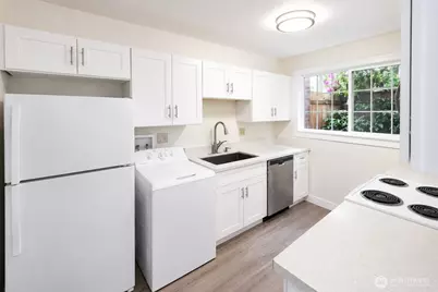 12211 SE 59th Street #61, Bellevue, WA 98006 - Photo 8