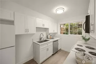 12211 SE 59th St, Bellevue, WA 98006 - Photo 8