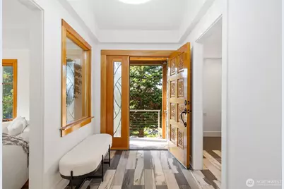 9615 NE 26th Street, Clyde Hill, WA 98004 - Photo 8