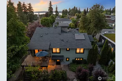 9615 NE 26th Street, Clyde Hill, WA 98004 - Photo 6