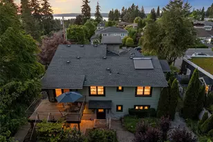 9615 NE 26th St, Clyde Hill, WA 98004 - Photo 6