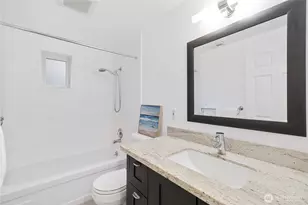 9615 NE 26th St, Clyde Hill, WA 98004 - Photo 24