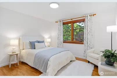 9615 NE 26th Street, Clyde Hill, WA 98004 - Photo 20