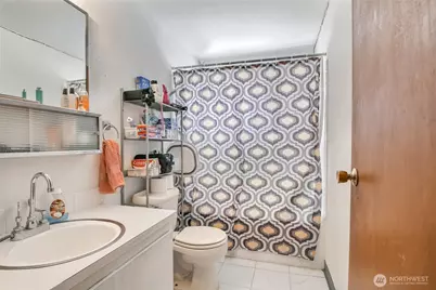 4560 34th Avenue S, Seattle, WA 98118 - Photo 14