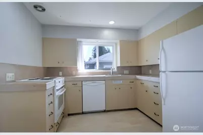 1214 7th Avenue SW, Olympia, WA 98502 - Photo 10