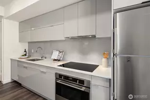 450 South Main St, Seattle, WA 98104 - Photo 10