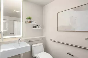 450 South Main St, Seattle, WA 98104 - Photo 14