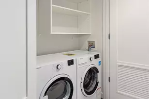 450 South Main St, Seattle, WA 98104 - Photo 16