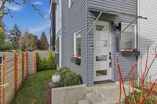 6320 41st Ave SW, Seattle, WA 98136 - Photo 2