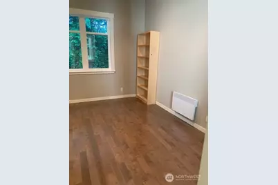 10060 NE Springwood Lane, Bainbridge Island, WA 98110 - Photo 16