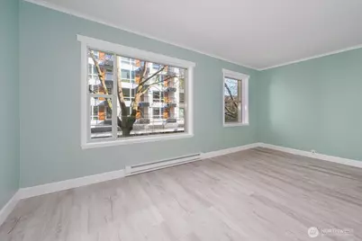 7 Harrison Street #20, Seattle, WA 98109 - Photo 6