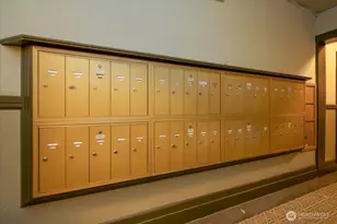 7 Harrison St, Seattle, WA 98109 - Photo 18