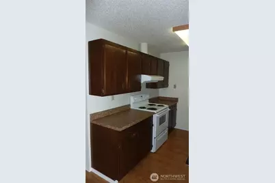 309 S Yantic Avenue, Bremerton, WA 98312 - Photo 32