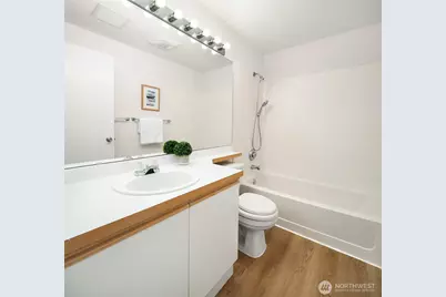 5505 S 236th Place, Kent, WA 98032 - Photo 16