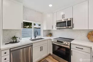 820 B S Sullivan St, Seattle, WA 98108 - Photo 8