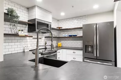 14007 NE 181st Street #F-104, Woodinville, WA 98072 - Photo 10