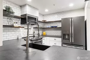 14007 NE 181st St, Woodinville, WA 98072 - Photo 10