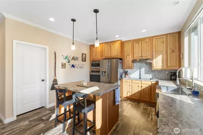 13113 Algyer Road SE, Rainier, WA 98576 - Photo 10