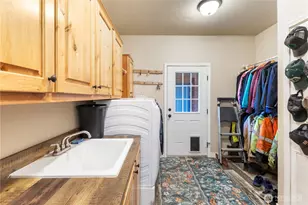 13113 Algyer Rd SE, Rainier, WA 98576 - Photo 24
