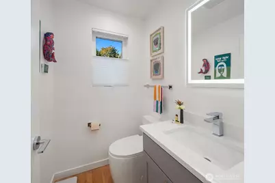 10421 41st Avenue SW #B, Seattle, WA 98146 - Photo 12