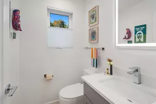 10421 41st Ave SW, Seattle, WA 98146 - Photo 12