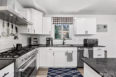 60 Snoqualmie Village Dr, Snoqualmie Pass, WA 98068 - Photo 10