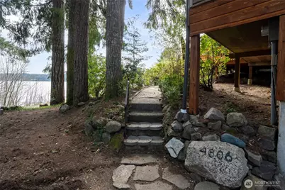 4806 Sunrise Beach Road NW, Olympia, WA 98502 - Photo 2