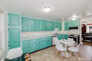 1126 Evans Ave W, Bremerton, WA 98312 - Photo 12