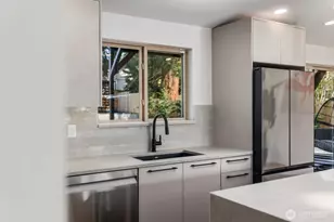 2100 Dayton Ave NE, Renton, WA 98056 - Photo 20