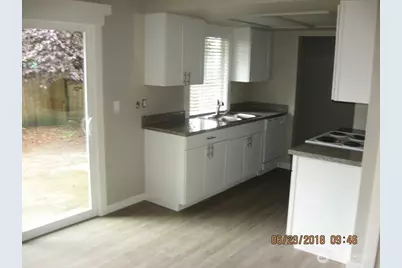 1852 116th Street S, Tacoma, WA 98444 - Photo 4