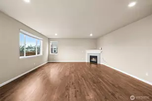 18117 135th St E, Bonney Lake, WA 98391 - Photo 4