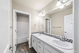 18117 135th St E, Bonney Lake, WA 98391 - Photo 22