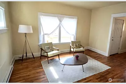 2544 15th Avenue W, Seattle, WA 98119 - Photo 2