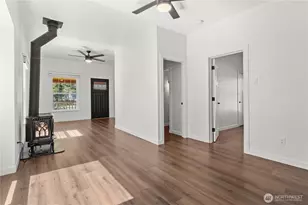 1014 B St, Centralia, WA 98531 - Photo 6