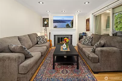 4727 W Lake Sammamish Parkway SE #B201, Issaquah, WA 98027 - Photo 4