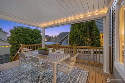 2045 32nd Avenue NE, Issaquah, WA 98029 - Photo 4