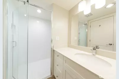 2330 43rd Avenue E #403B, Seattle, WA 98112 - Photo 30