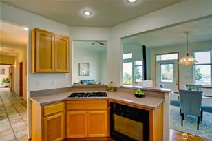 3403 Junco Pl, Mount Vernon, WA 98274 - Photo 6