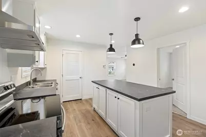 1110 A W Walnut Street, Centralia, WA 98531 - Photo 6