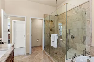 831 Northstream Ln, Edmonds, WA 98020 - Photo 24