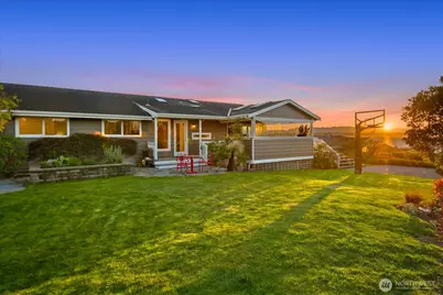 831 Northstream Lane, Edmonds, WA 98020 - Photo 36