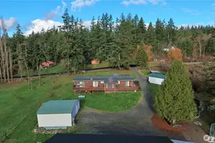 288 Torrence Ln, Oak Harbor, WA 98277 - Photo 2
