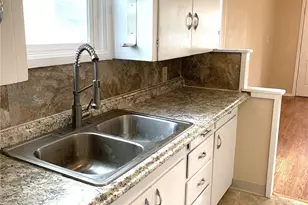 1423 S 7th Ave, Kelso, WA 98626 - Photo 8