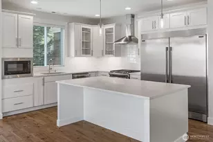 8711 27th St E, Edgewood, WA 98371 - Photo 14